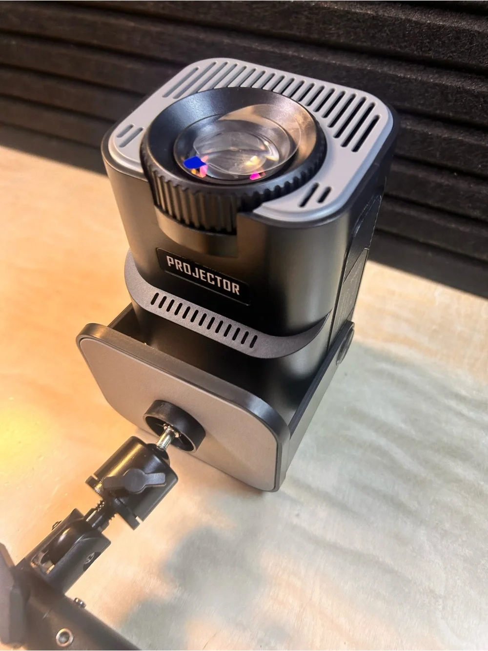 Art Projector for Tracing and Drawing 5G/2.4G WiFi Projector like new condition